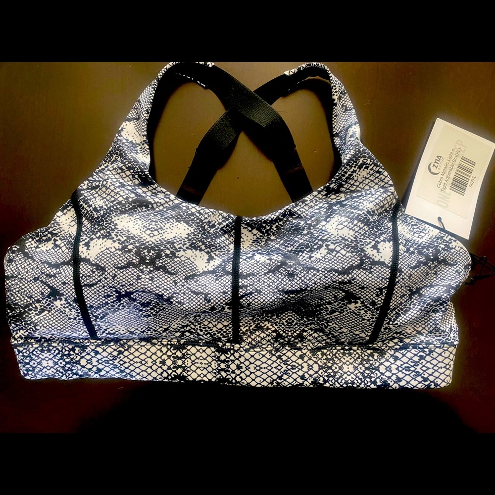Zyia Cobra Light n Tight Adjustable Bra (XL)